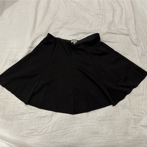 Brandy Melville black pleated mini skirt